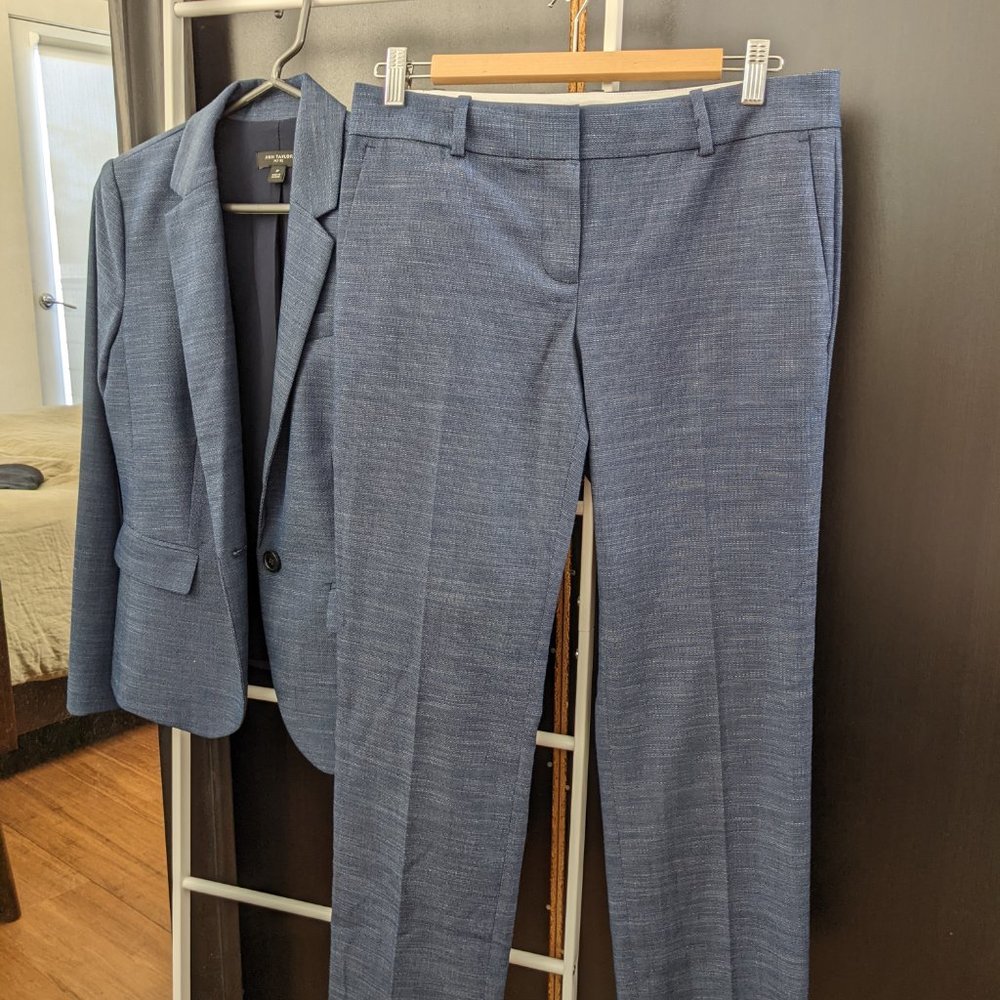 Ann Taylor Petite Classic Fit Ankle Pant in Woven Blue 4P